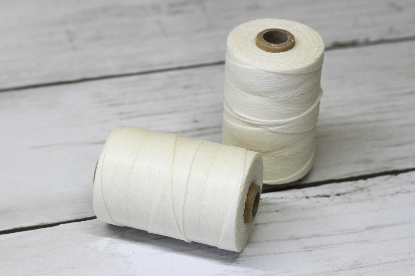 Natural 18/3, Irish Waxed Linen Thread 3 ply, 10m, spool