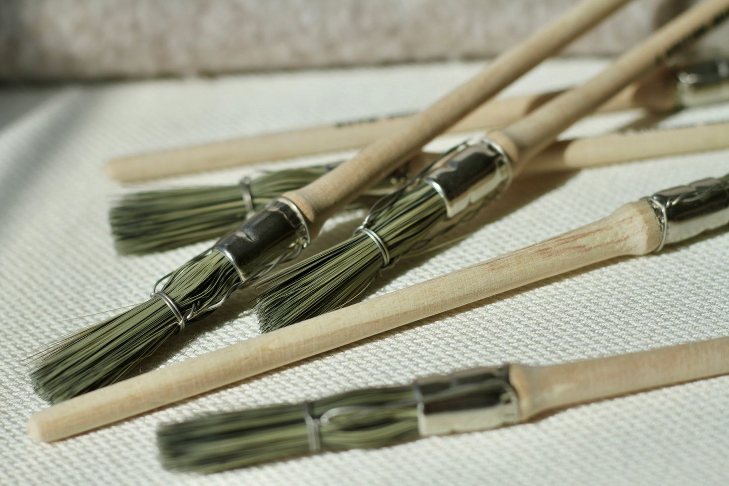 Bridled Glue Brush Synthetic - bookbinding, conservation